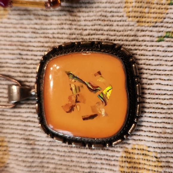 Lot of 3 orange brown bronze vintage fashion necklaces - Picture 3 of 5